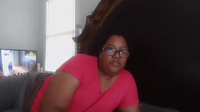 ebonyred online show from February 26, 8:00 pm