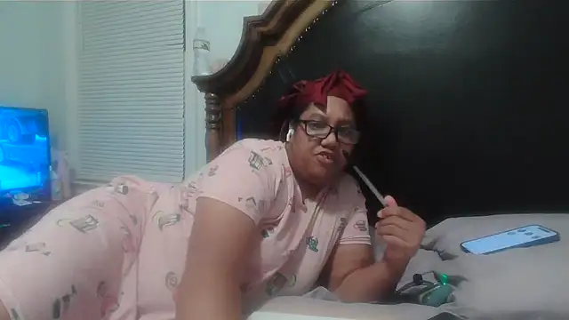 ebonyred online show from October 16, 2:23 am