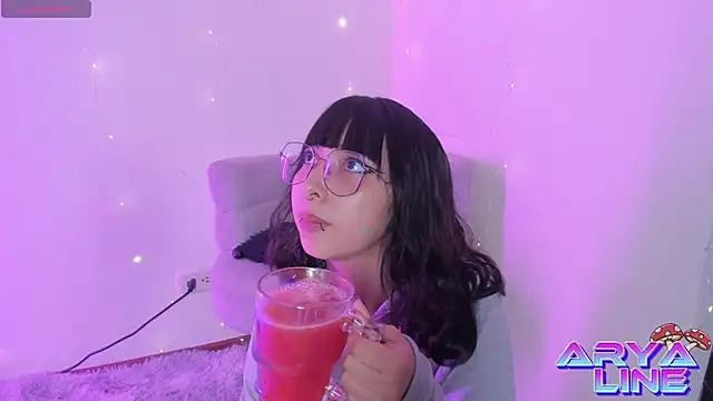 arysUwU online show from June 11, 3:04 am