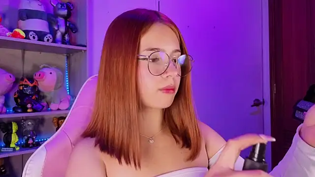 EmilyMiller  online show from January 17, 5:05 pm