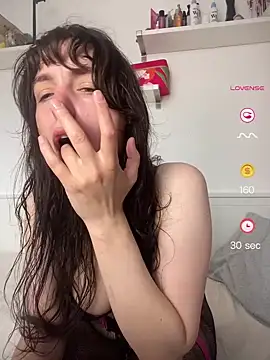 GillKelly online show from June 9, 10:27 am