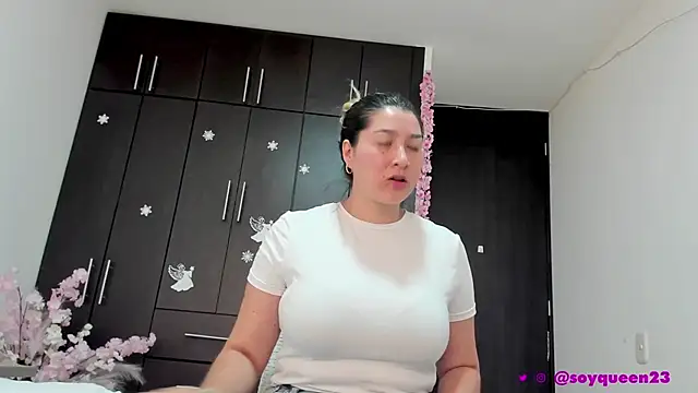 Soyqueen online show from January 24, 4:59 am