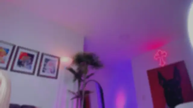 Taylor  foxxx online show from October 9, 4:21 am