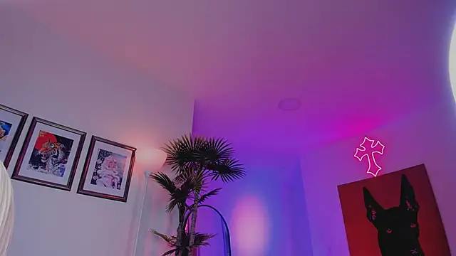 Taylor  foxxx online show from October 22, 4:35 am