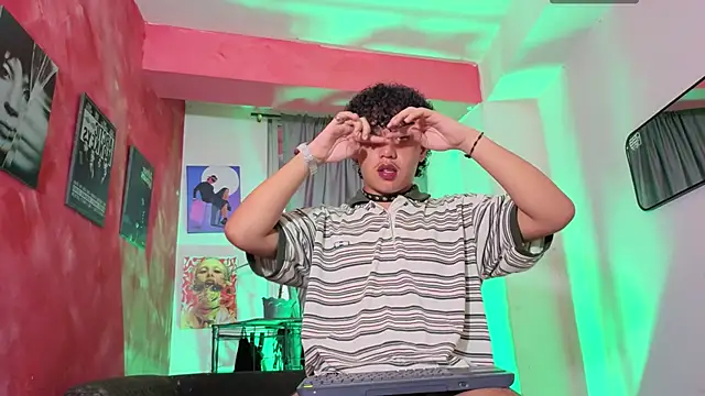 Snapshot of GaelOconner chatting on March 6, 10:17 pm GaelOconner online show from March 6, 10:17 pm