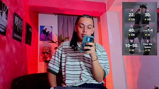 Snapshot of GaelOconner chatting on March 30, 3:29 am GaelOconner online show from March 30, 3:29 am