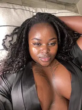 Honeycoco0211 online show from February 13, 8:13 pm