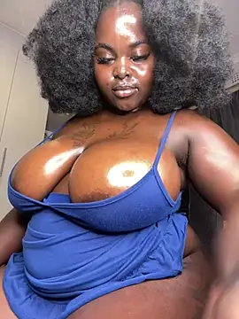 Snapshot of Honeycoco0211 chatting on March 12, 6:36 pm Honeycoco0211 online show from March 12, 6:36 pm