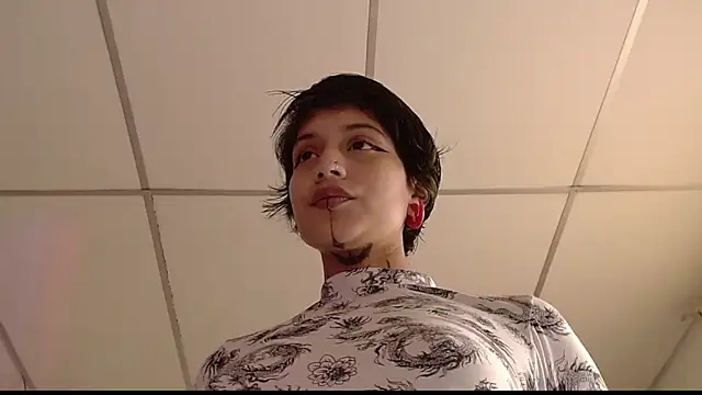 Snapshot of _Apola_77 chatting on February 7, 6:24 pm Apola 77 online show from February 7, 6:24 pm