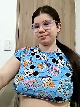 Danzel1105 online show from December 19, 6:45 pm