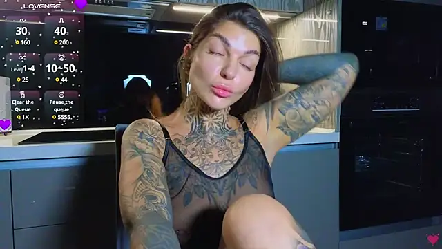 tattooedBabyy online show from January 13, 10:36 am