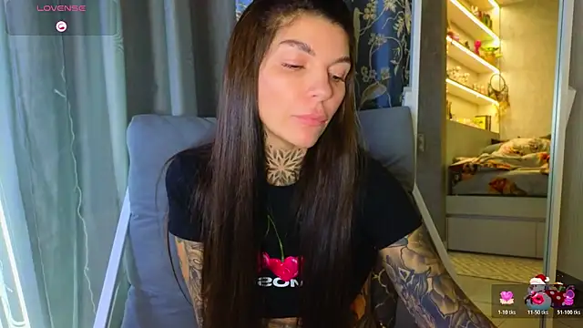 tattooedBabyy online show from February 22, 11:31 am