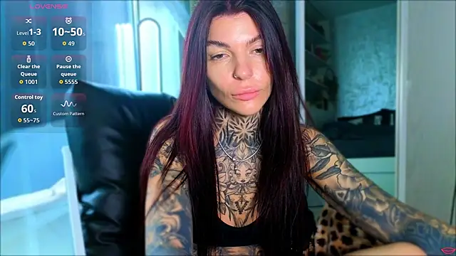 tattooedBabyy online show from April 30, 7:04 am
