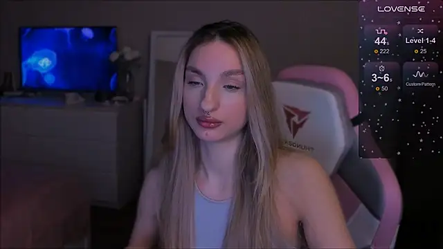 Lexy kiky online show from December 1, 7:03 pm