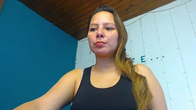 camila delarosa online show from January 21, 1:22 pm