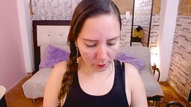 camila delarosa online show from March 6, 5:42 pm