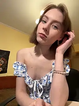 Snapshot of Crayzy_Luv chatting on January 14, 6:28 pm Crayzy Luv online show from January 14, 6:28 pm