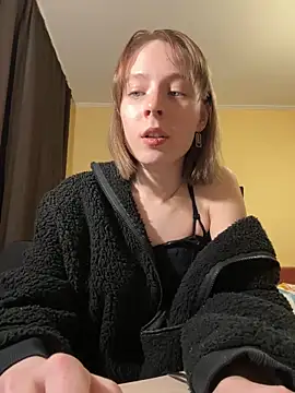 Snapshot of Crayzy_Luv chatting on January 16, 9:51 pm Crayzy Luv online show from January 16, 9:51 pm