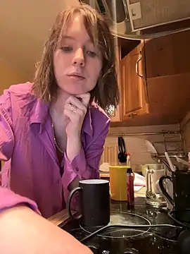 Snapshot of Crayzy_Luv chatting on January 27, 11:00 pm Crayzy Luv online show from January 27, 11:00 pm