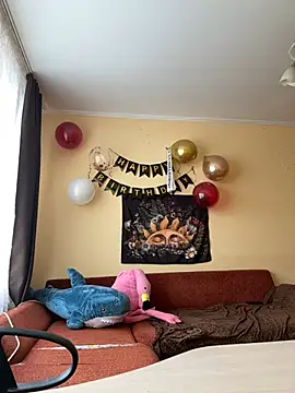 Snapshot of Crayzy_Luv chatting on February 14, 6:56 am Crayzy Luv online show from February 14, 6:56 am