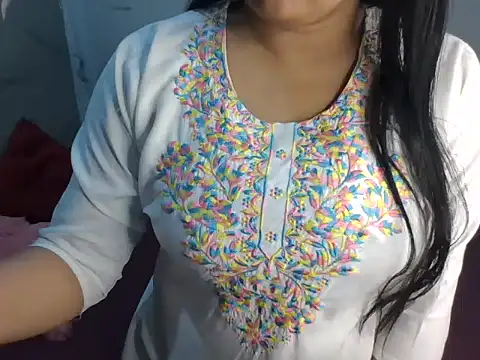 Snapshot of Trezza chatting on May 15, 10:17 pm Trezza online show from May 15, 10:17 pm