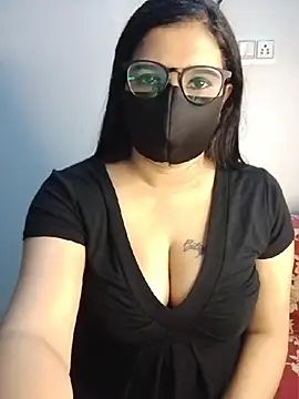 Trezza online show from July 24, 9:02 pm