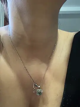 Snapshot of ScarlettAndClark chatting on February 14, 11:23 pm ScarlettAndClark online show from February 14, 11:23 pm