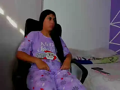 skinnyanai2 online show from December 2, 1:17 pm