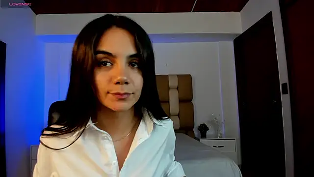 martina mancini online show from March 8, 7:31 pm