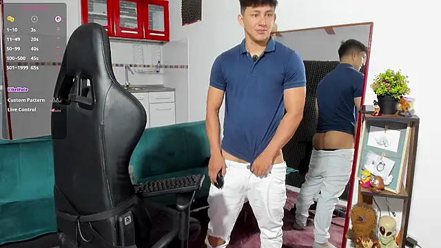 Snapshot of jacques_cardiet chatting on October 8, 11:30 am jacques cardiet online show from October 8, 11:30 am