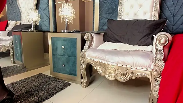 Janna Rousse  online show from October 27, 12:09 pm