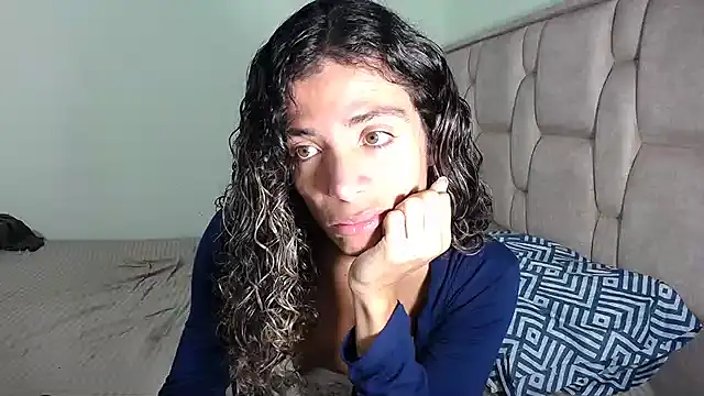 Snapshot of Nadia_Monroe chatting on December 14, 10:13 am Nadia Monroe online show from December 14, 10:13 am