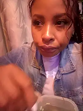 Snapshot of Dominik_girl chatting on March 16, 1:49 am Dominik girl online show from March 16, 1:49 am