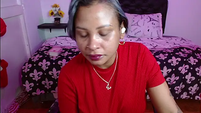 Snapshot of Dominik_girl chatting on March 14, 9:20 pm Dominik girl online show from March 14, 9:20 pm