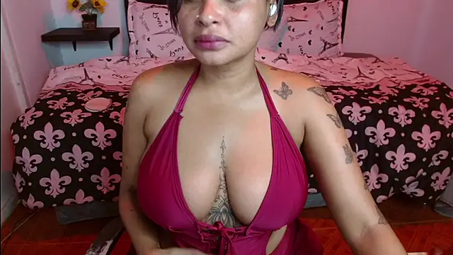 Snapshot of Dominik_girl chatting on March 15, 9:43 pm Dominik girl online show from March 15, 9:43 pm