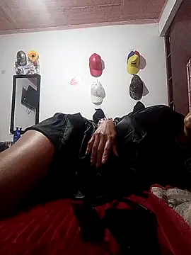 Snapshot of Dominik_girl chatting on March 18, 7:39 pm Dominik girl online show from March 18, 7:39 pm