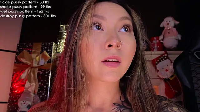 Snapshot of im_casey chatting on December 17, 1:27 pm im casey online show from December 17, 1:27 pm