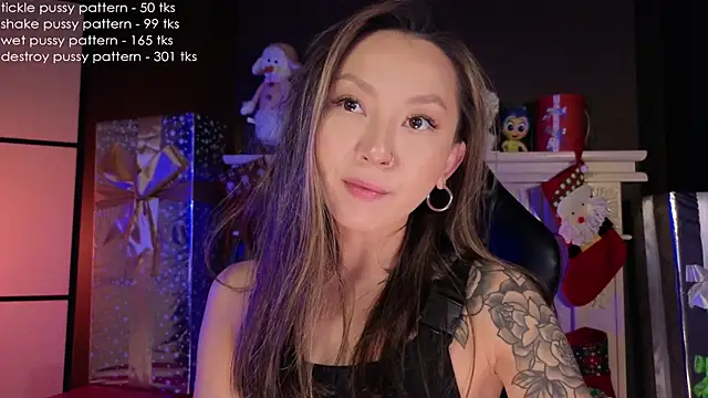 Snapshot of im_casey chatting on December 29, 9:17 am im casey online show from December 29, 9:17 am