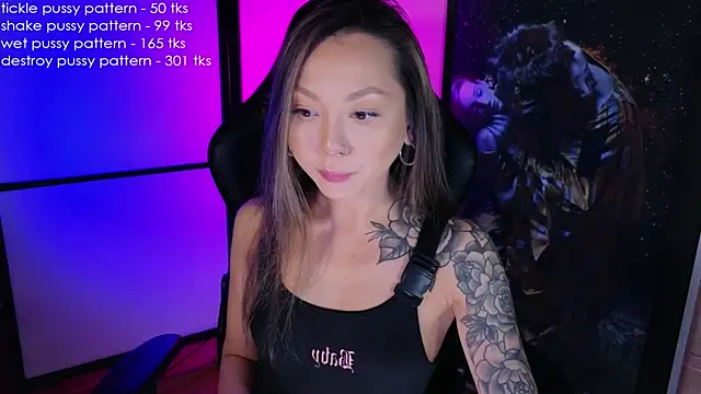 Snapshot of im_casey chatting on January 24, 11:48 am im casey online show from January 24, 11:48 am