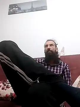 Snapshot of treeandmoon chatting on December 11, 9:23 pm treeandmoon online show from December 11, 9:23 pm