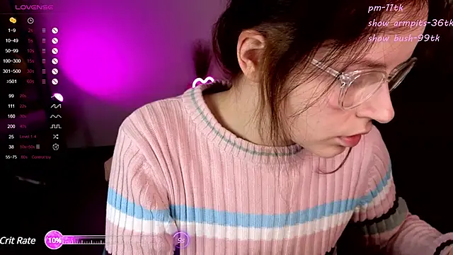 reb luvng online show from December 19, 3:08 pm