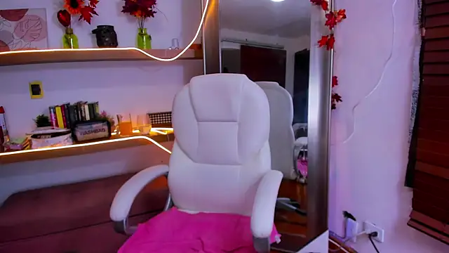 Snapshot of Irina_bx chatting on January 23, 8:02 pm Irina bx online show from January 23, 8:02 pm