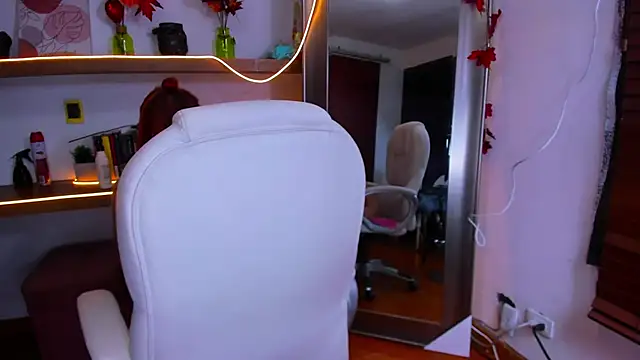 Snapshot of Irina_bx chatting on February 10, 10:51 pm Irina bx online show from February 10, 10:51 pm