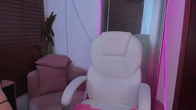 Snapshot of Irina_bx chatting on September 27, 9:20 pm Irina bx online show from September 27, 9:20 pm