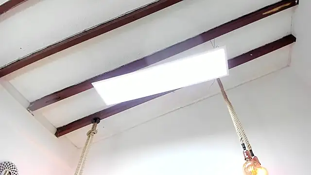 Oriana Guzman online show from February 5, 12:38 pm