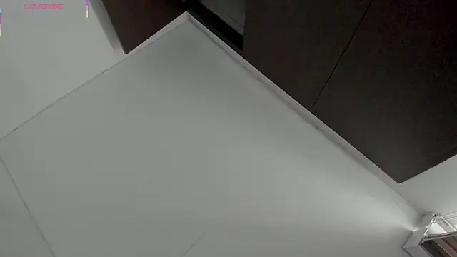 Oriana Guzman online show from January 5, 9:40 pm