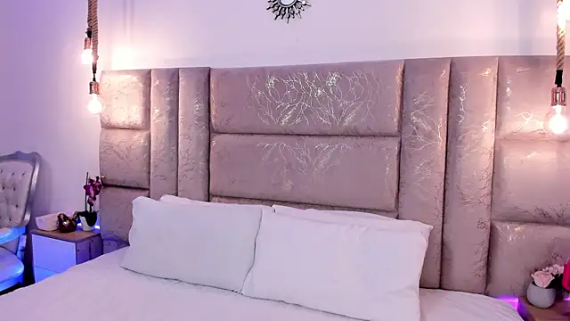 Oriana Guzman online show from June 26, 2:27 am