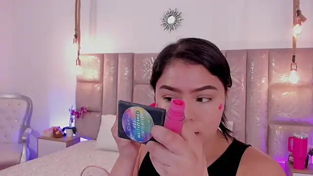 Oriana Guzman online show from July 10, 12:37 am