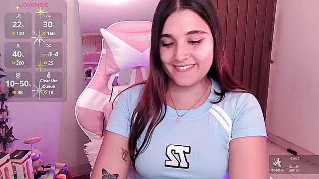 Snapshot of Magic-Smilee chatting on December 13, 10:55 pm Magic-Smilee online show from December 13, 10:55 pm