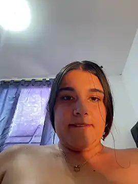 Snapshot of Magic-Smilee chatting on January 27, 9:11 pm Magic-Smilee online show from January 27, 9:11 pm